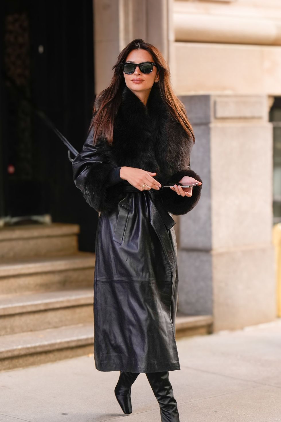 Emily Ratajkowksi wears the perfect leather trench