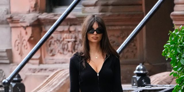 Emily Ratajkowski Shows Us How to Style Olive-Green Cargo Pants With Three  Different Outfits