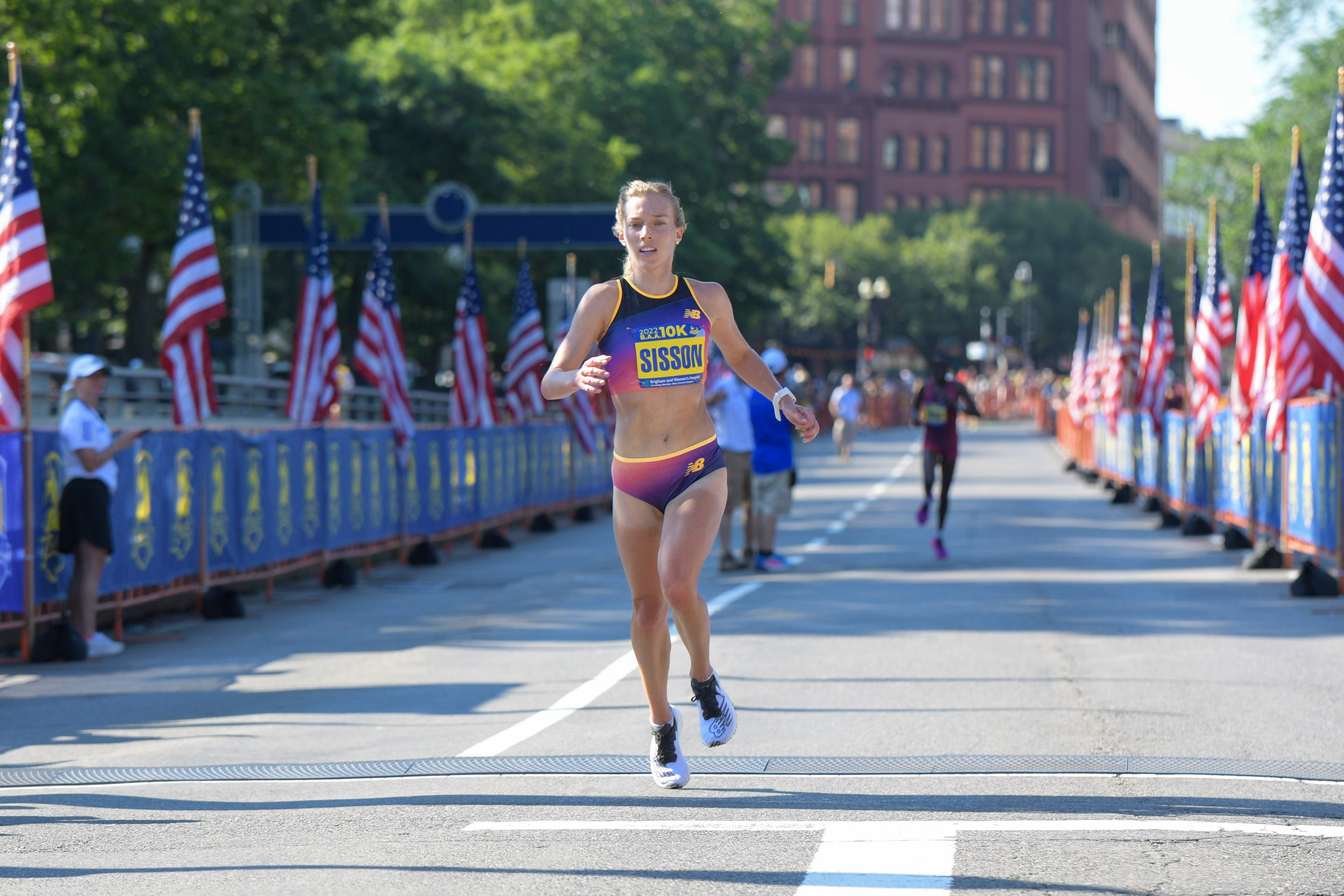 Will Emily Sisson Try for the American Record at the Chicago Marathon?