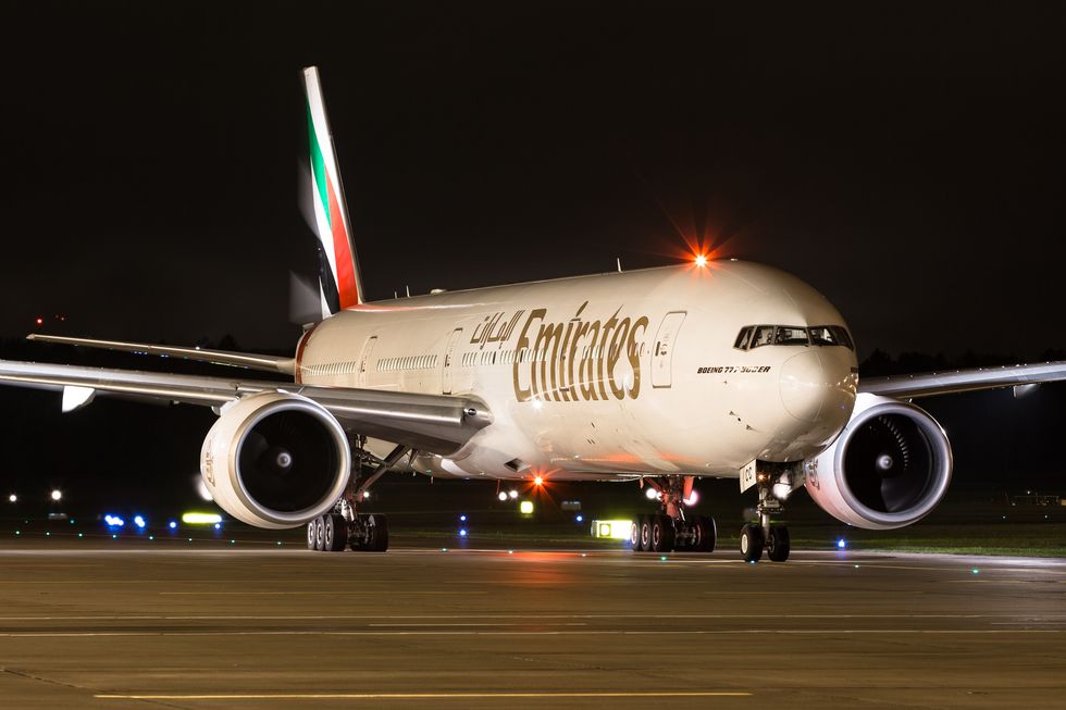 emirates airline boeing 777 300er