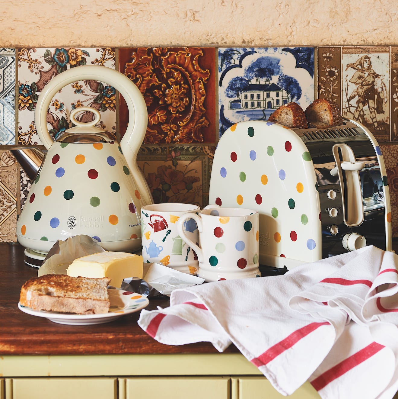 Emma Bridgewater and Russell Hobbs Kettle & Toaster Range On Sale