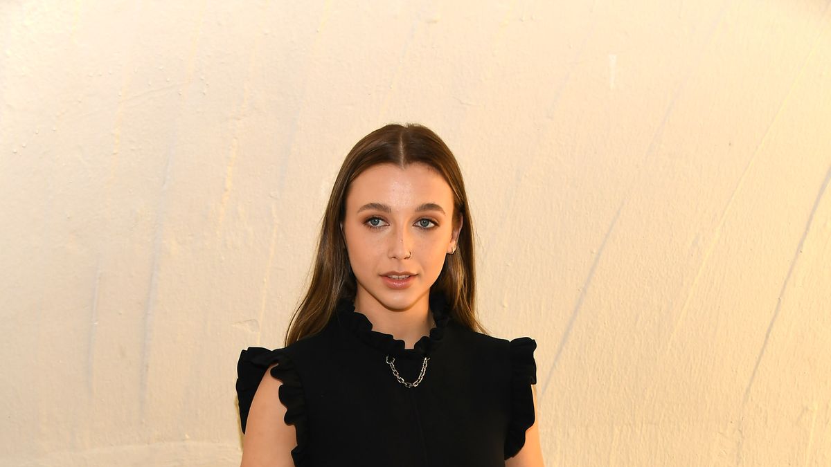 Video: Emma Chamberlain For The Louis Vuitton Cruise 2020 Show