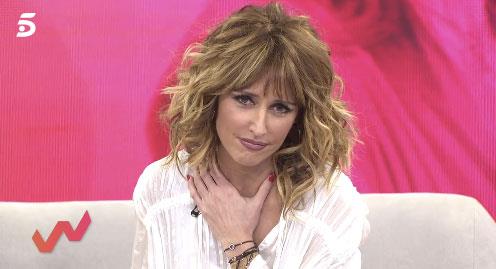 Emma García felicita a Toñi Moreno por su embarazo