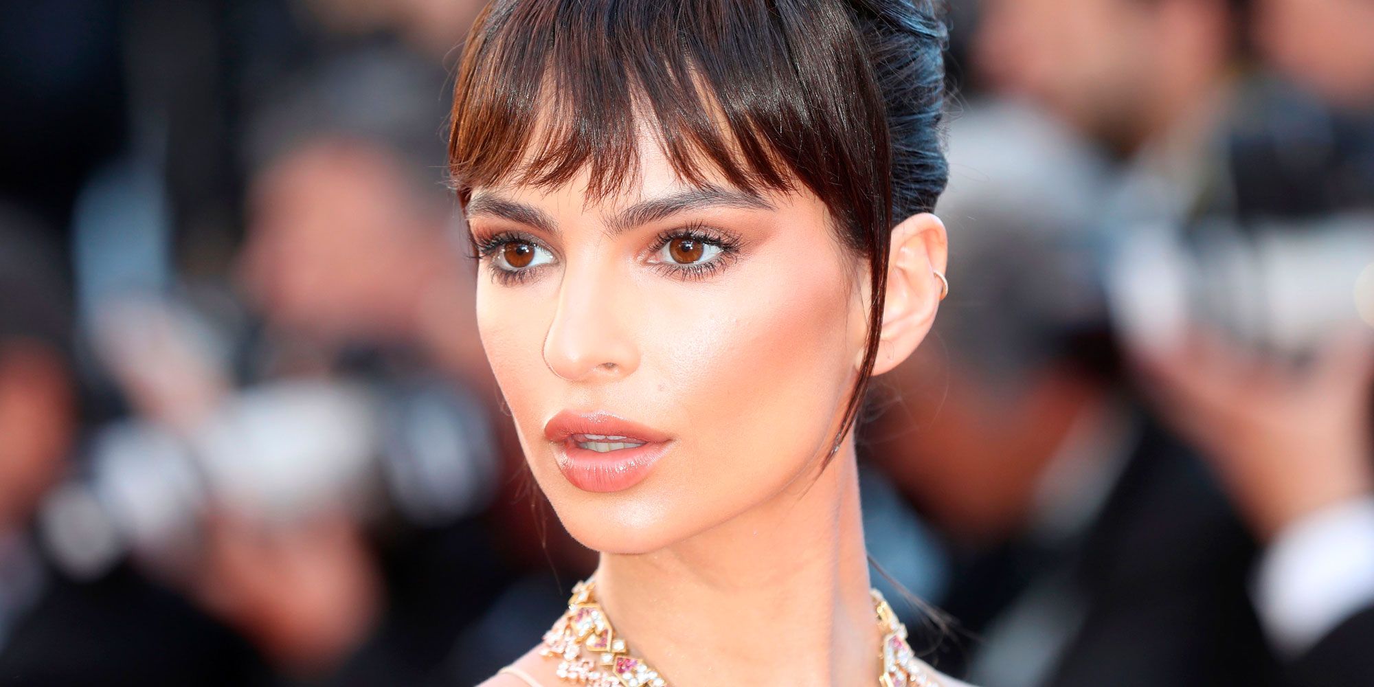 22 Awesome Hairstyles With SideSwept Bangs For Women