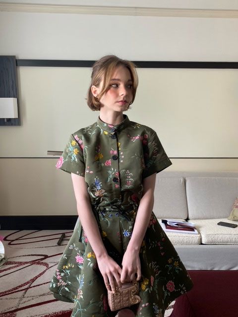 emma myers getting ready for dior's show