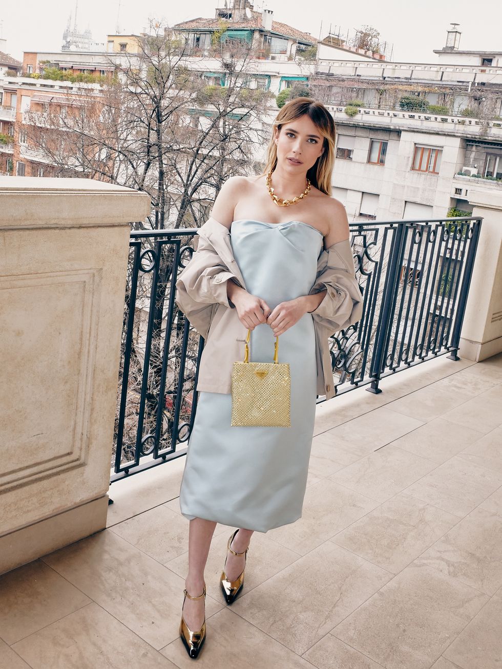 emma roberts milan fashion week