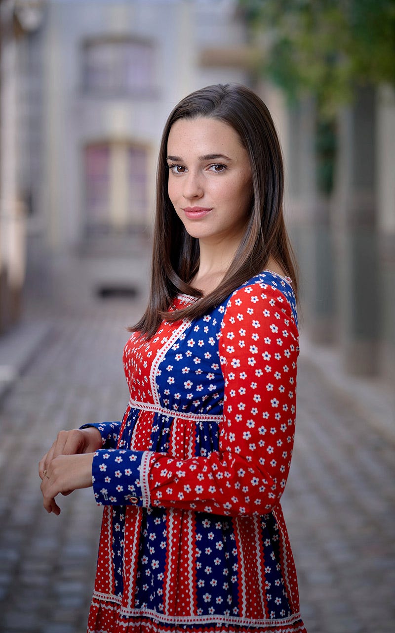 Clothing, Lip, Sleeve, Shoulder, Textile, Dress, Pattern, Style, Street fashion, Beauty, 