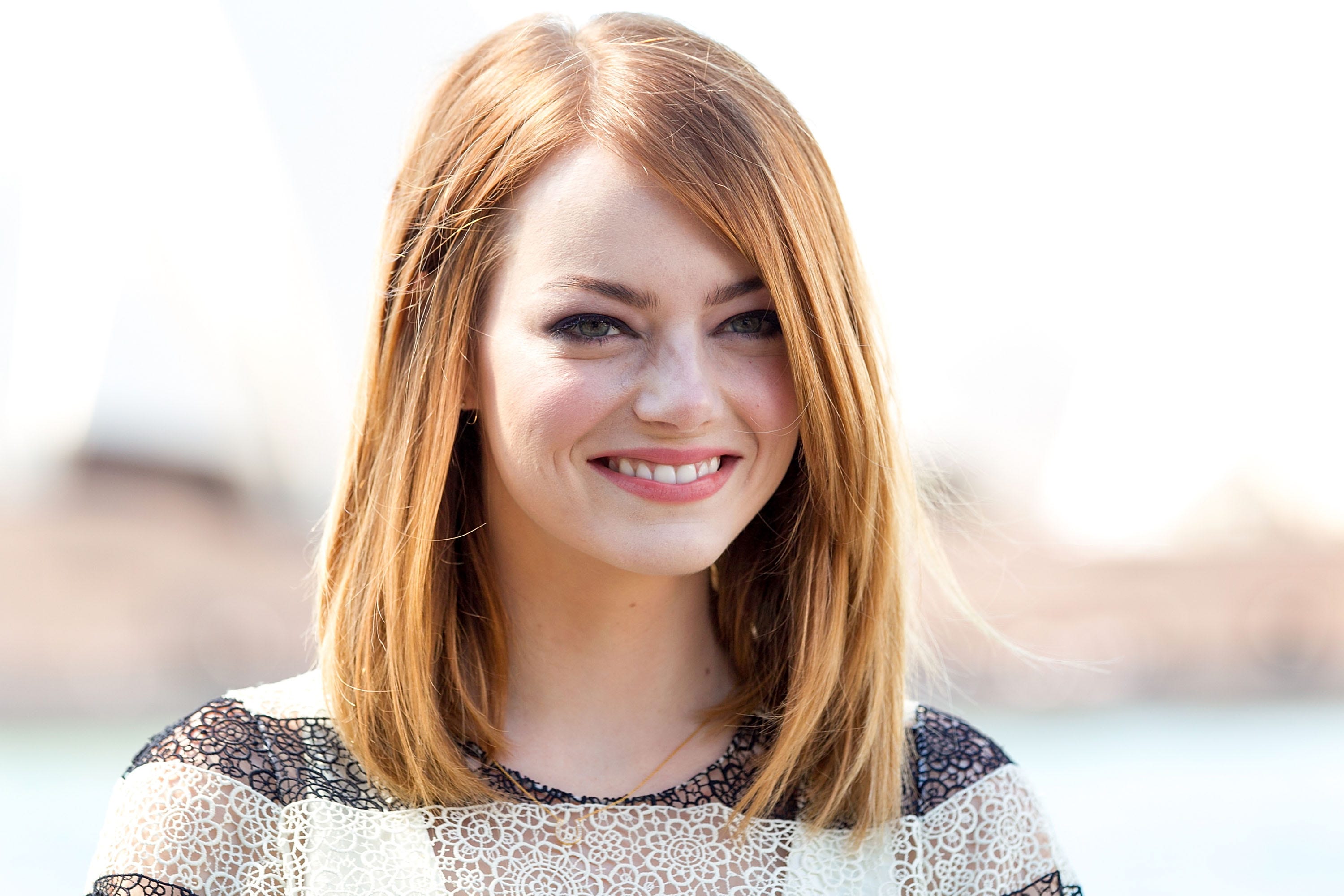 emma stone medium hair