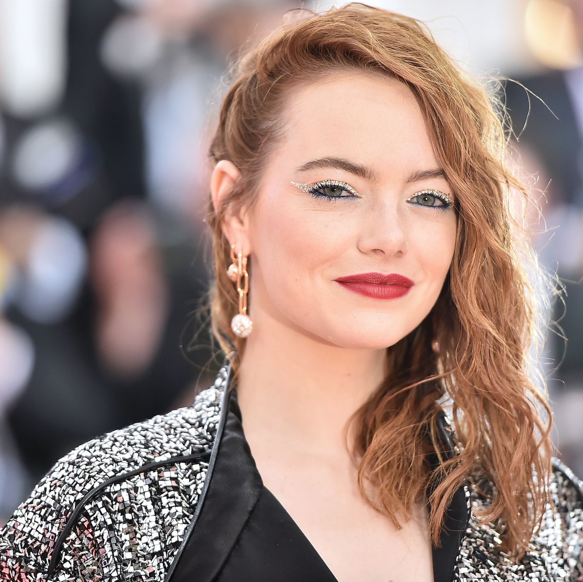 Get The Look: Emma Stone's Sun-Kissed Met Gala Makeup - Red Carpet Fashion  Awards