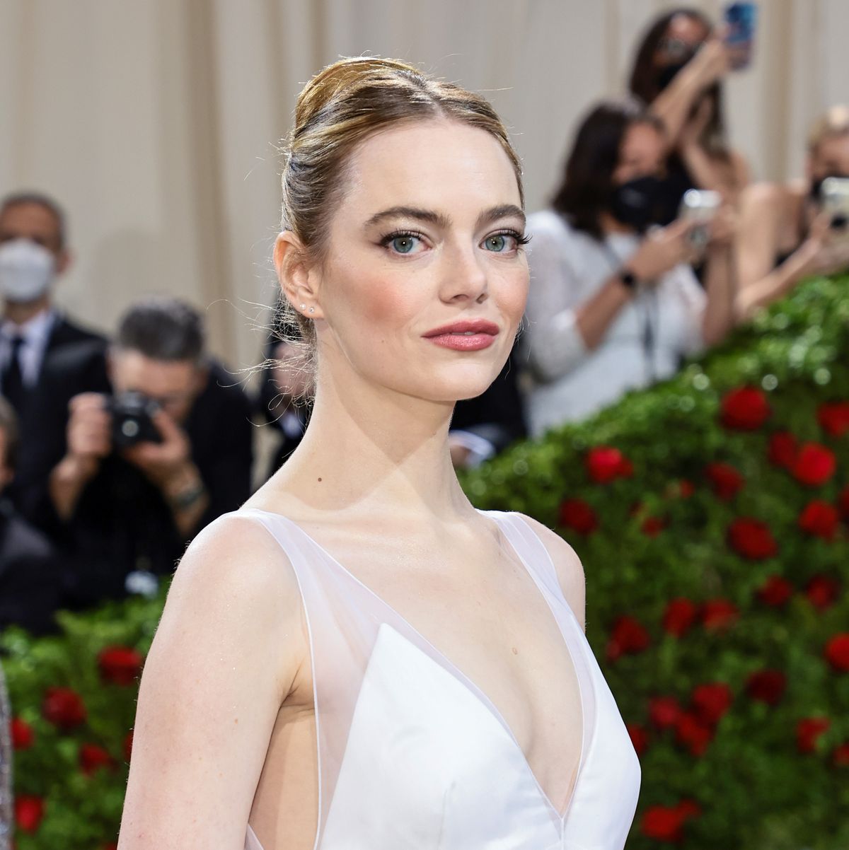 Emma Stone Wears White Silk Dress at the Met Gala 2022
