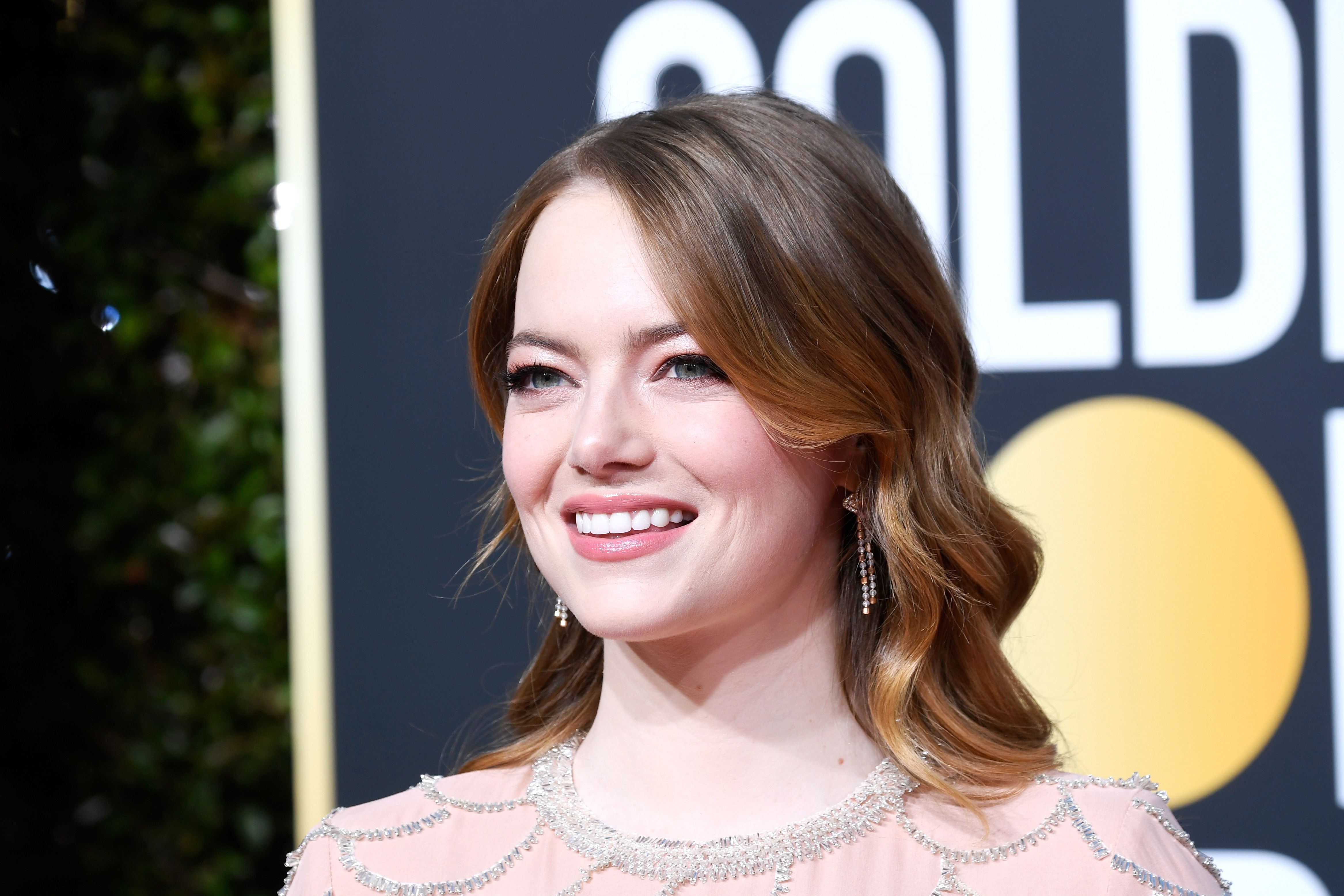 Emma Stone just wore a suit that has us ready to take on the winter season  - HelloGigglesHelloGiggles