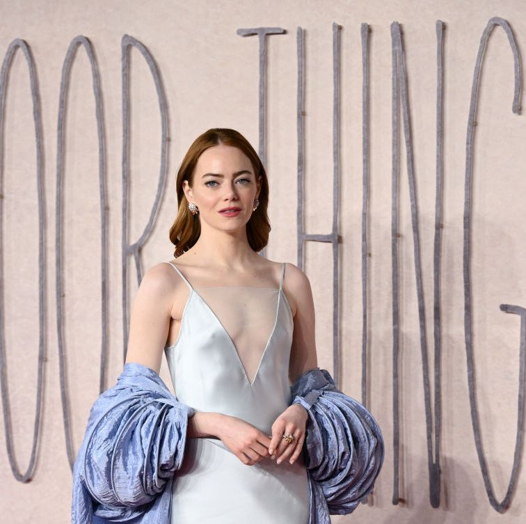 How to Watch 'Poor Things' Before the Oscars