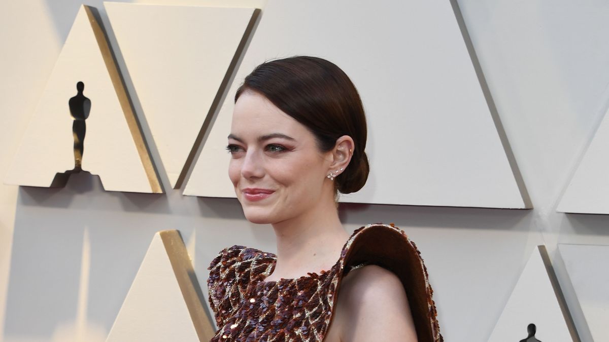 Decoding Emma Stone's Louis Vuitton Gown At The 2019 Oscars MOJEH