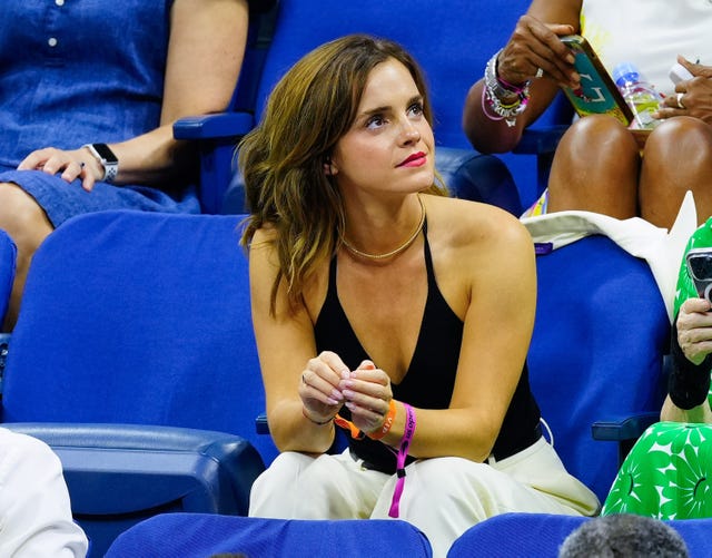 Emma Watson arrasa con sus impresionantes brazos en el US Open de tenis