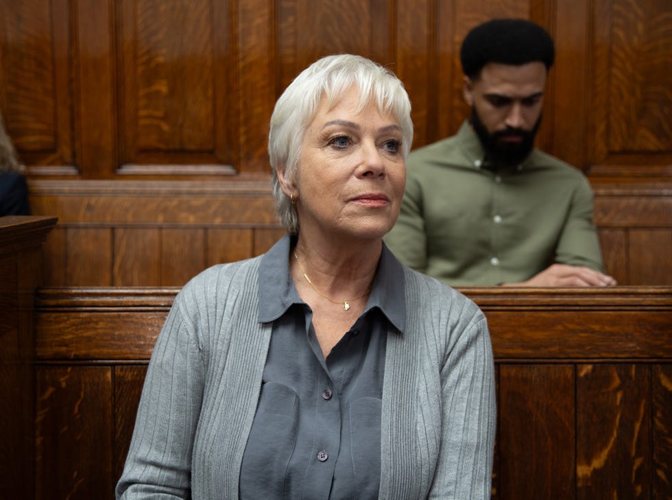 denise welch playing a juror in a court in emmerdale