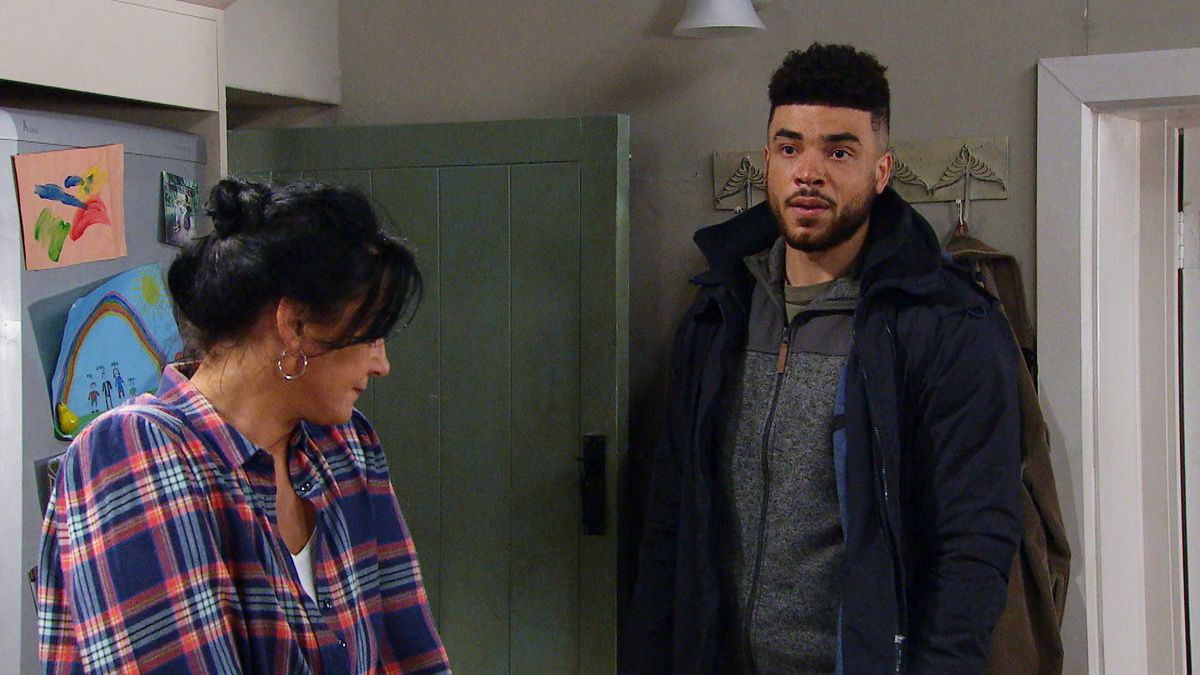 preview for Emmerdale Soap Scoop! Meena is caught out by Manpreet