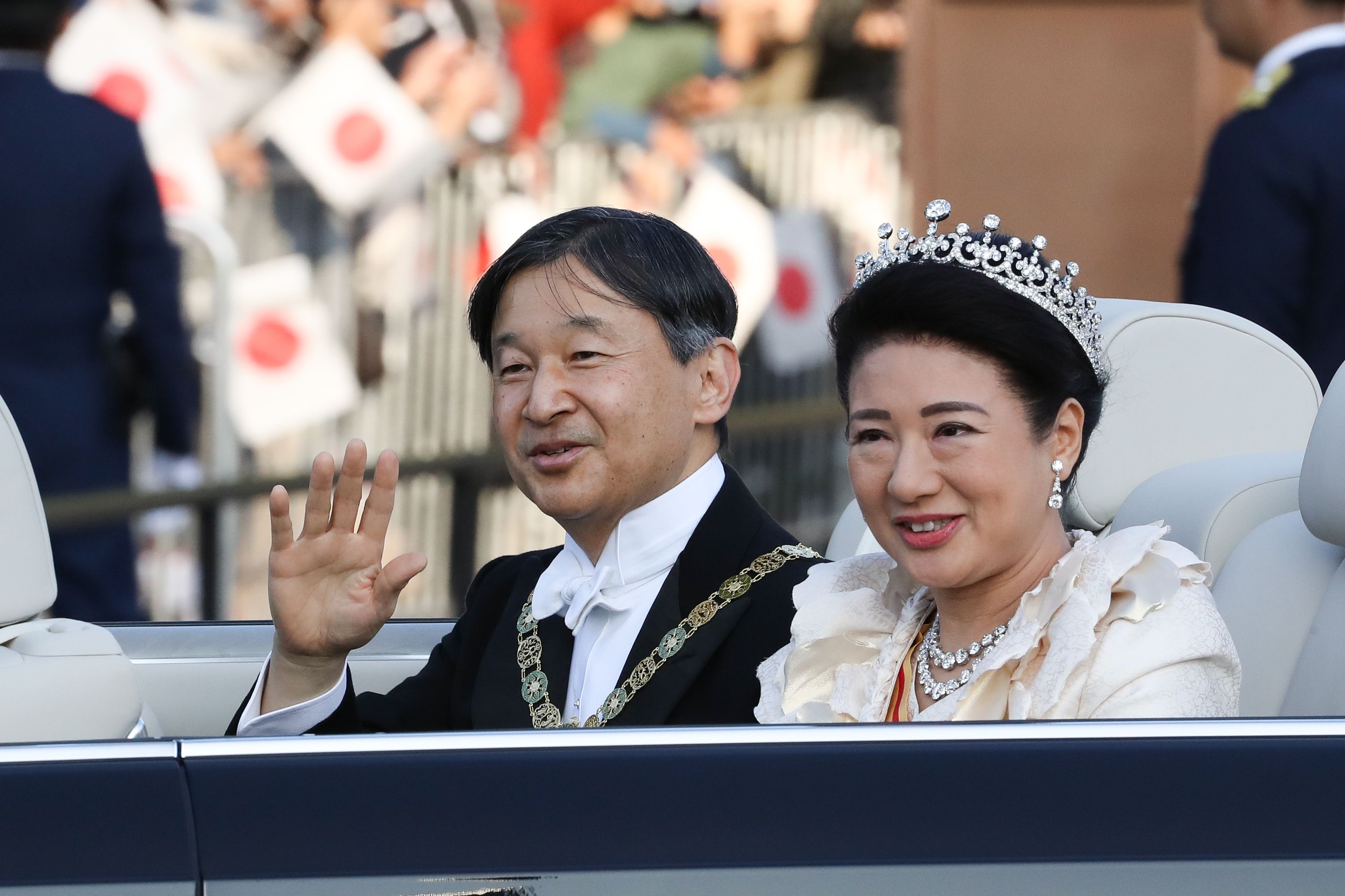 Japanese monarchy facts and information