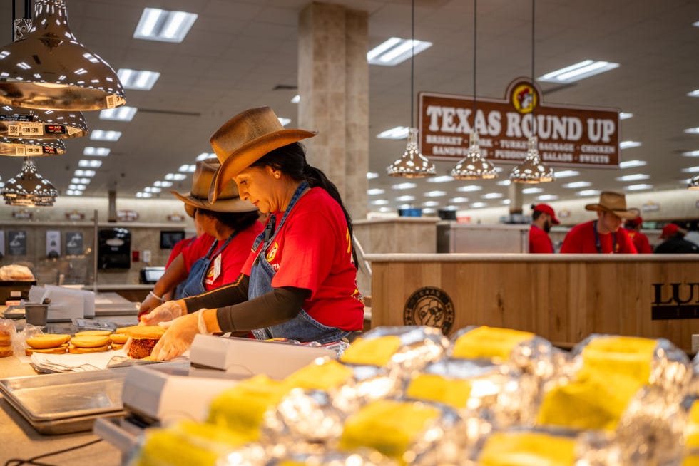 World's largest convenience store opens in Texas