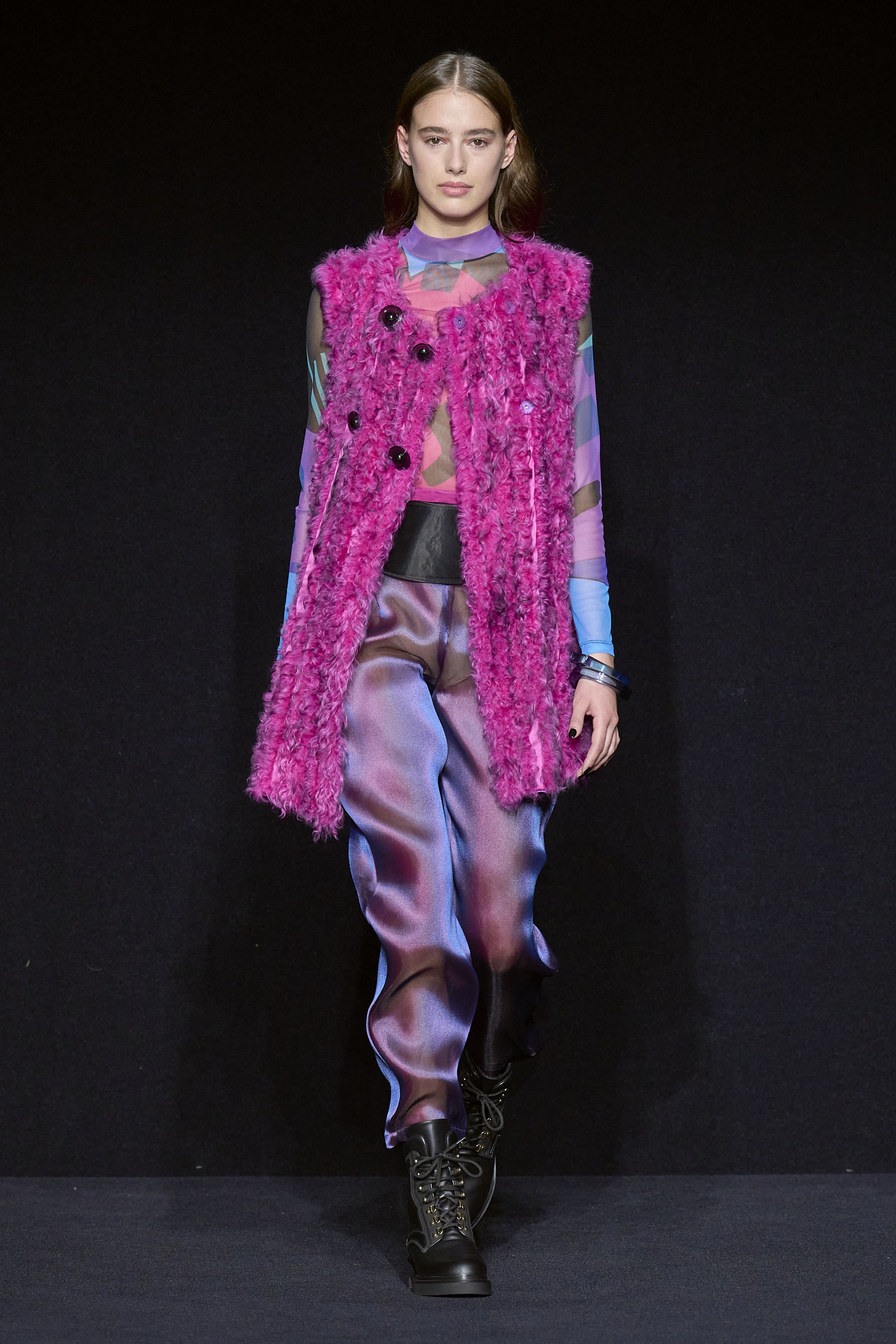 エンポリオ アルマーニ（EMPORIO ARMANI）2023秋冬コレクション