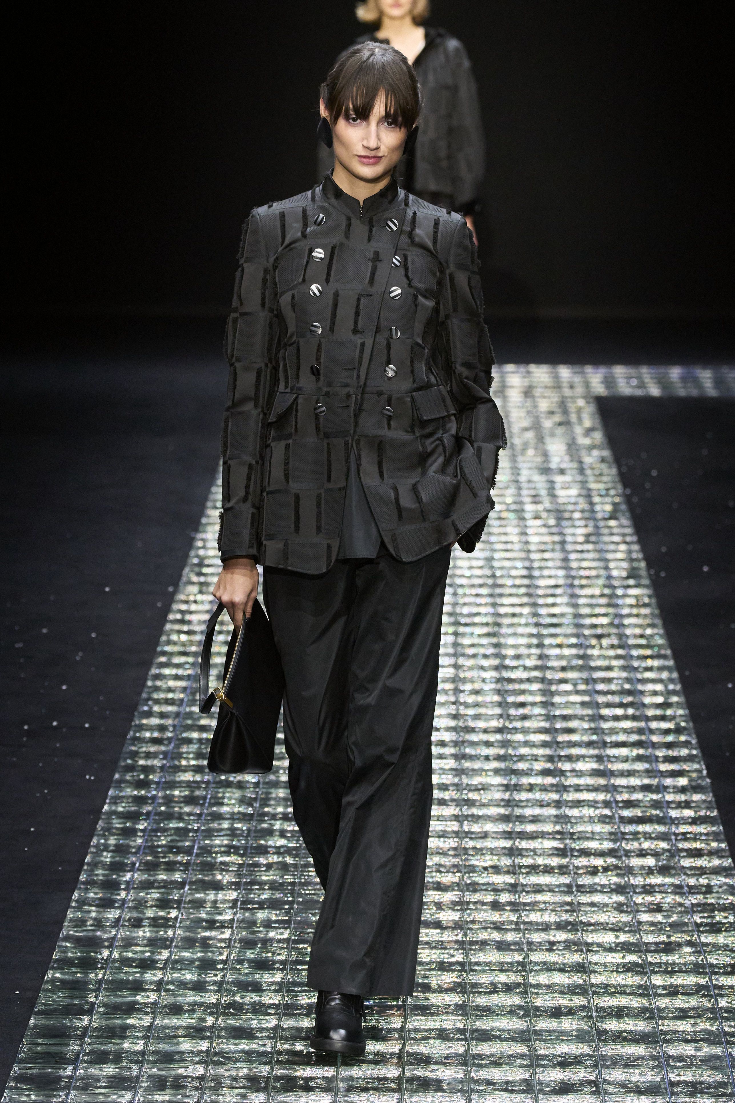 エンポリオ アルマーニ（EMPORIO ARMANI）2024-25秋冬