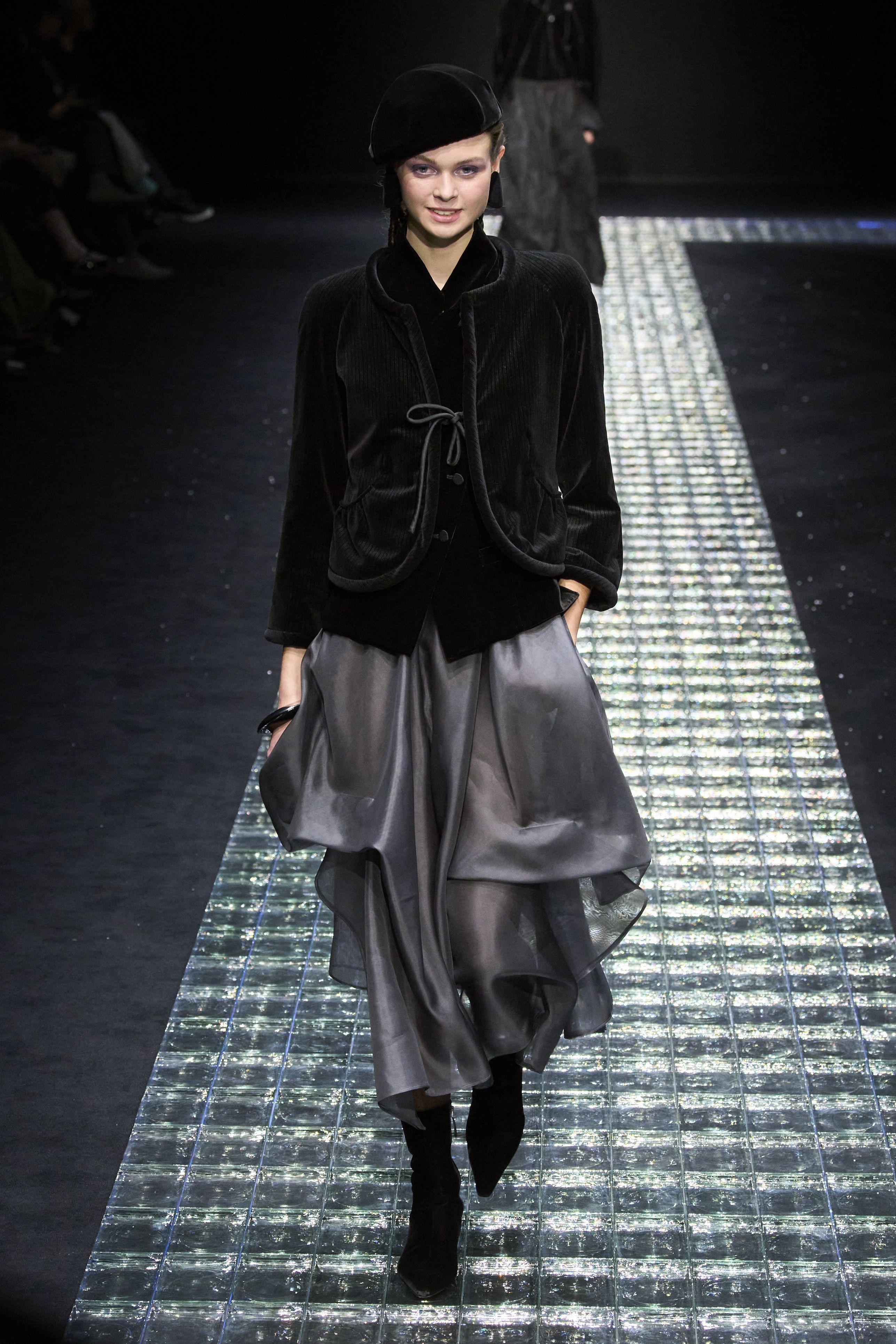 エンポリオ アルマーニ（EMPORIO ARMANI）2024-25秋冬