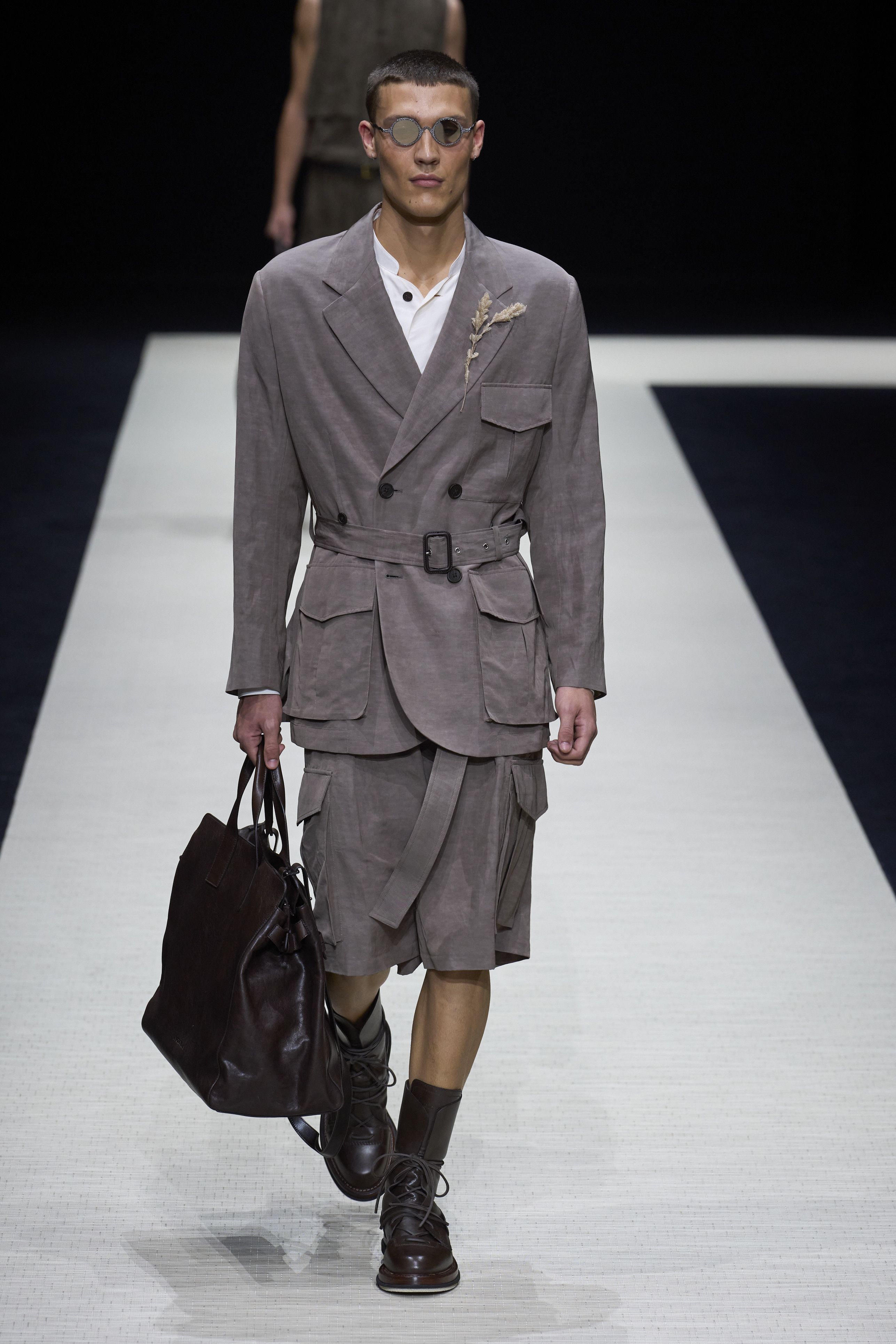 エンポリオ アルマーニ(EMPORIO ARMANI)」2025春夏 エンポリオ アルマーニ(EMPORIO ARMANI)」2025春夏