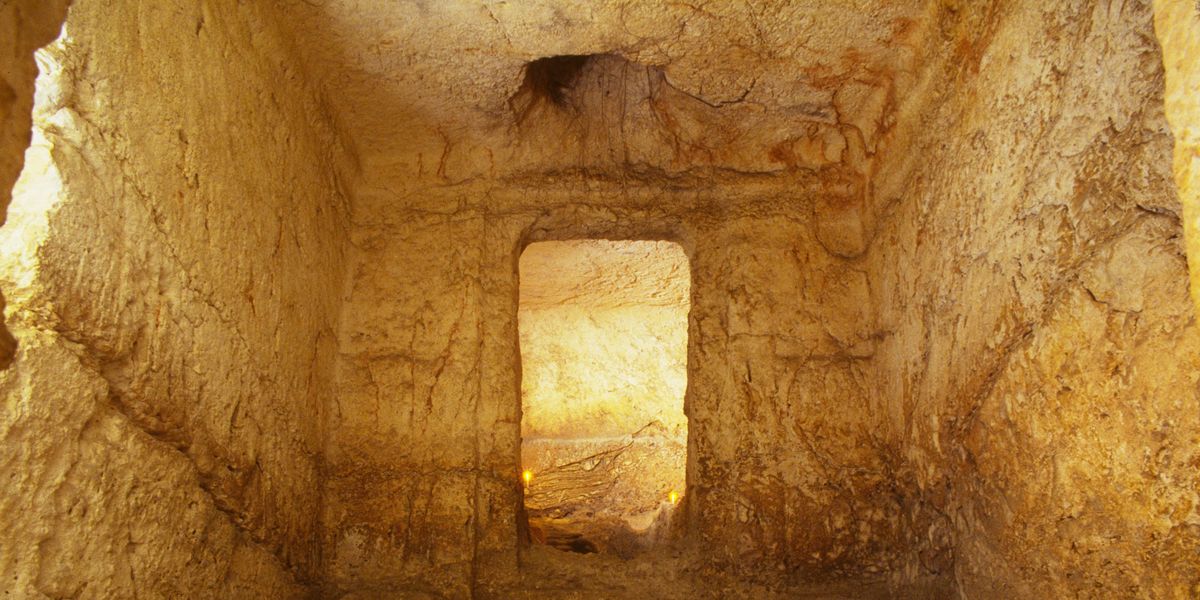 Archaeologists Found a 5,000-Year-Old Tomb That May Be a Gateway to a Prehistoric Kingdom