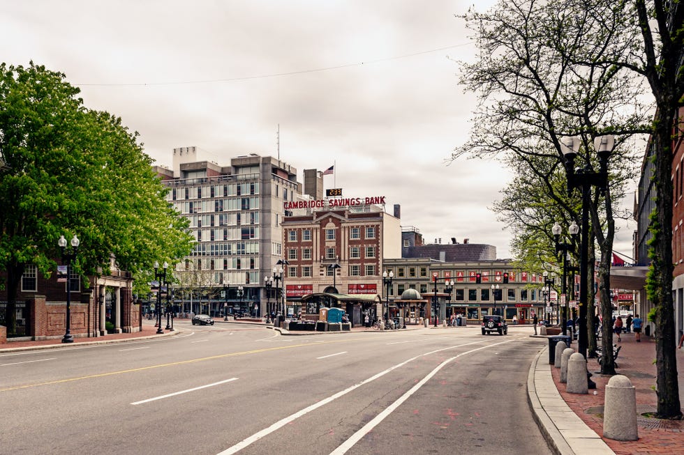 empty streets in harvard square, cambridge during the covid