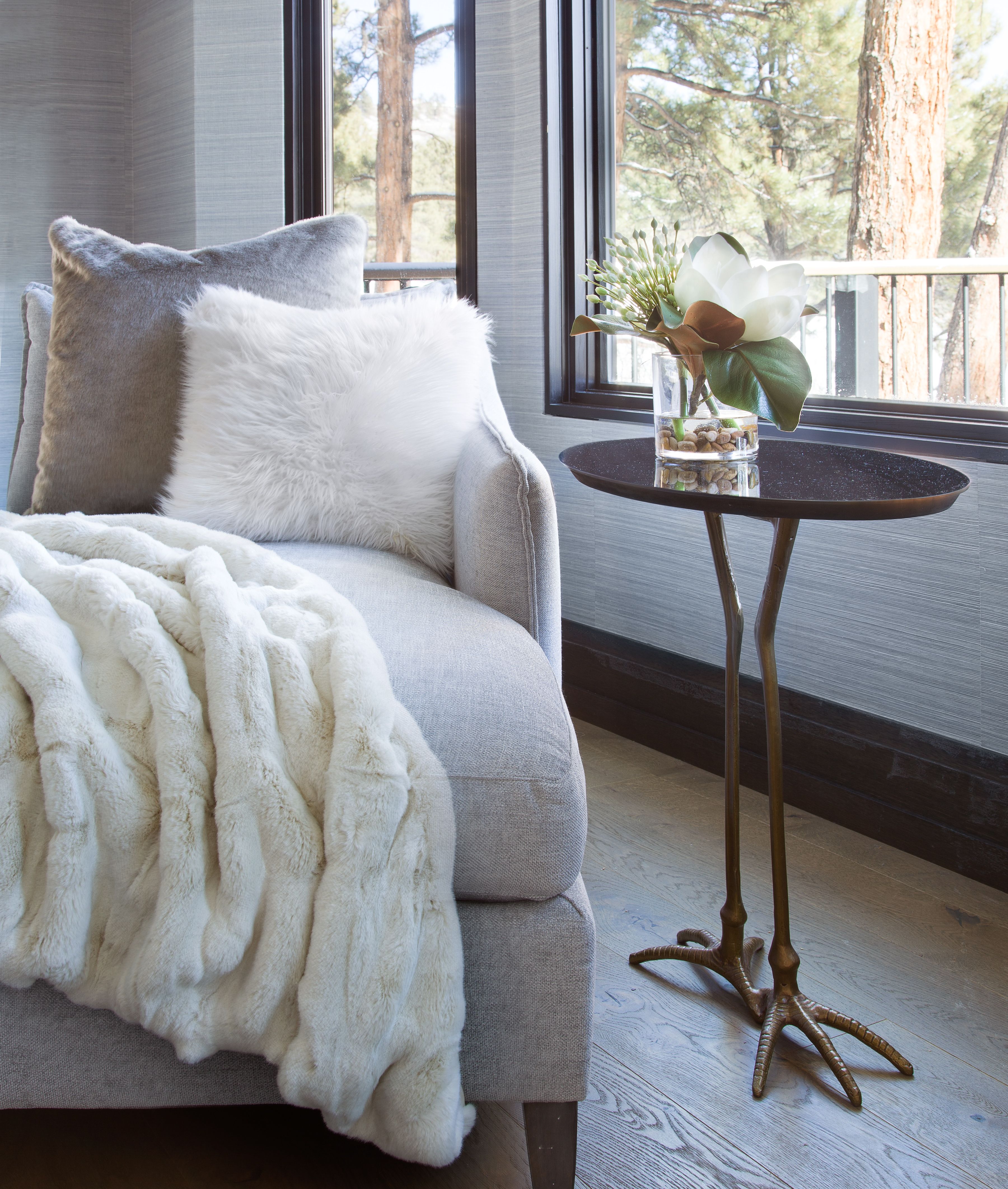 12 Winter Accessories for a Cozy Home Shopping Guide