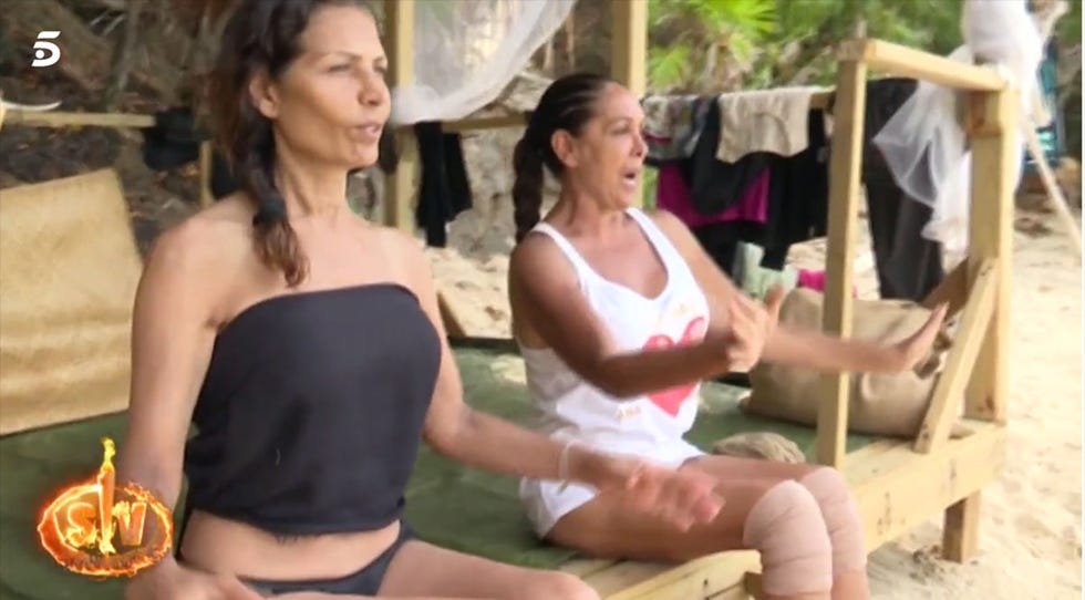 Encarna Salazar e Isabel Pantoja hablan de Toñi en 'Supervivientes'