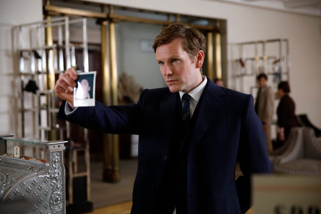 mammoth screen foritvendeavourseries 9film 1pictured:shaun evans as endeavour..this image is under copyright and can only be reproduced for editorial purposes in your print or online publication. this image cannot be syndicated to any other third party.for further information please contact:patrick.smith@itv.com 07909906963
