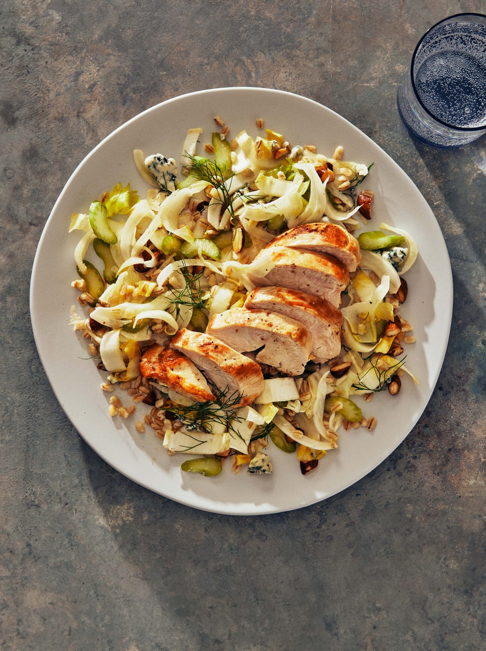 endive salad with chicken and blue cheese