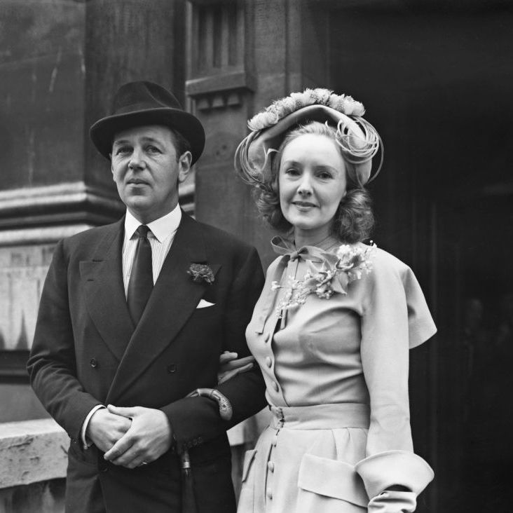 english actress sandra storme (1911 1979) marries richard francis roger yarde buller, 4th baron churston (1910 1991) at marylebone register office in london, 31st march 1949.