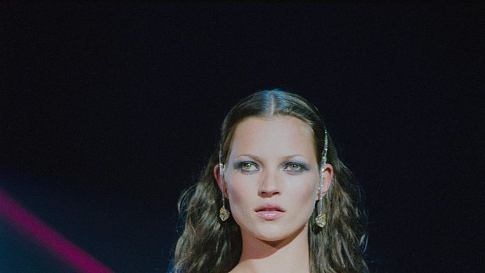 preview for 20 looks de Kate Moss en los 90 que puedes llevar hoy