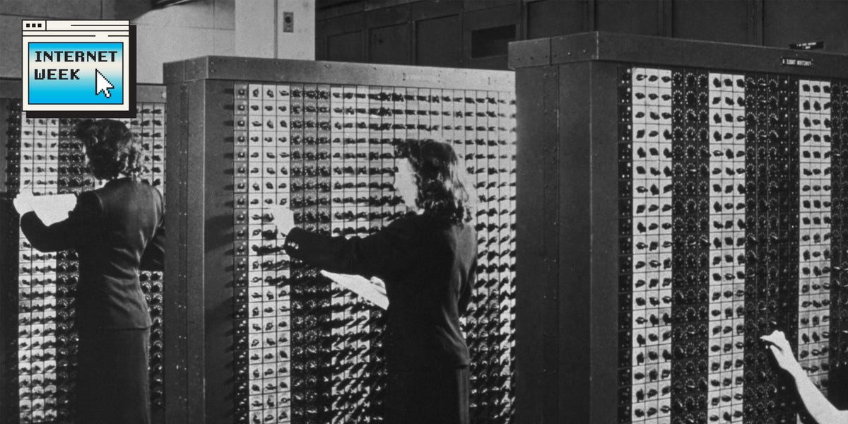 View of the Remington-Rand calculating machine UNIVAC , an early News  Photo - Getty Images