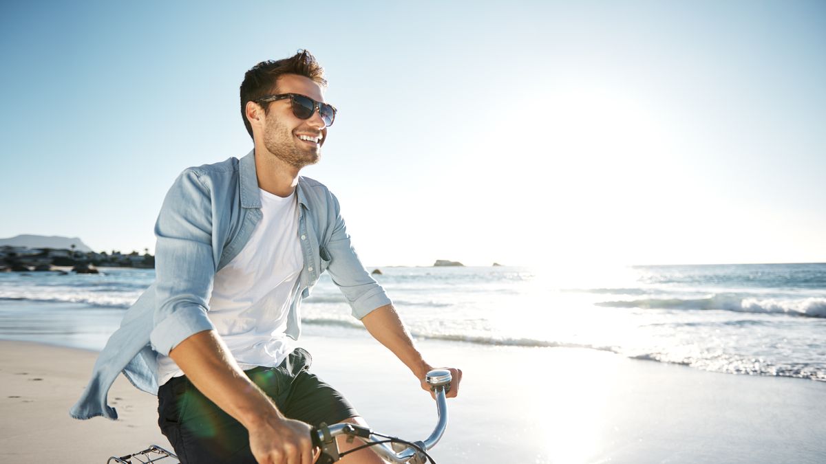 6 Best Sunglasses for Men of 2024, Tested by Experts