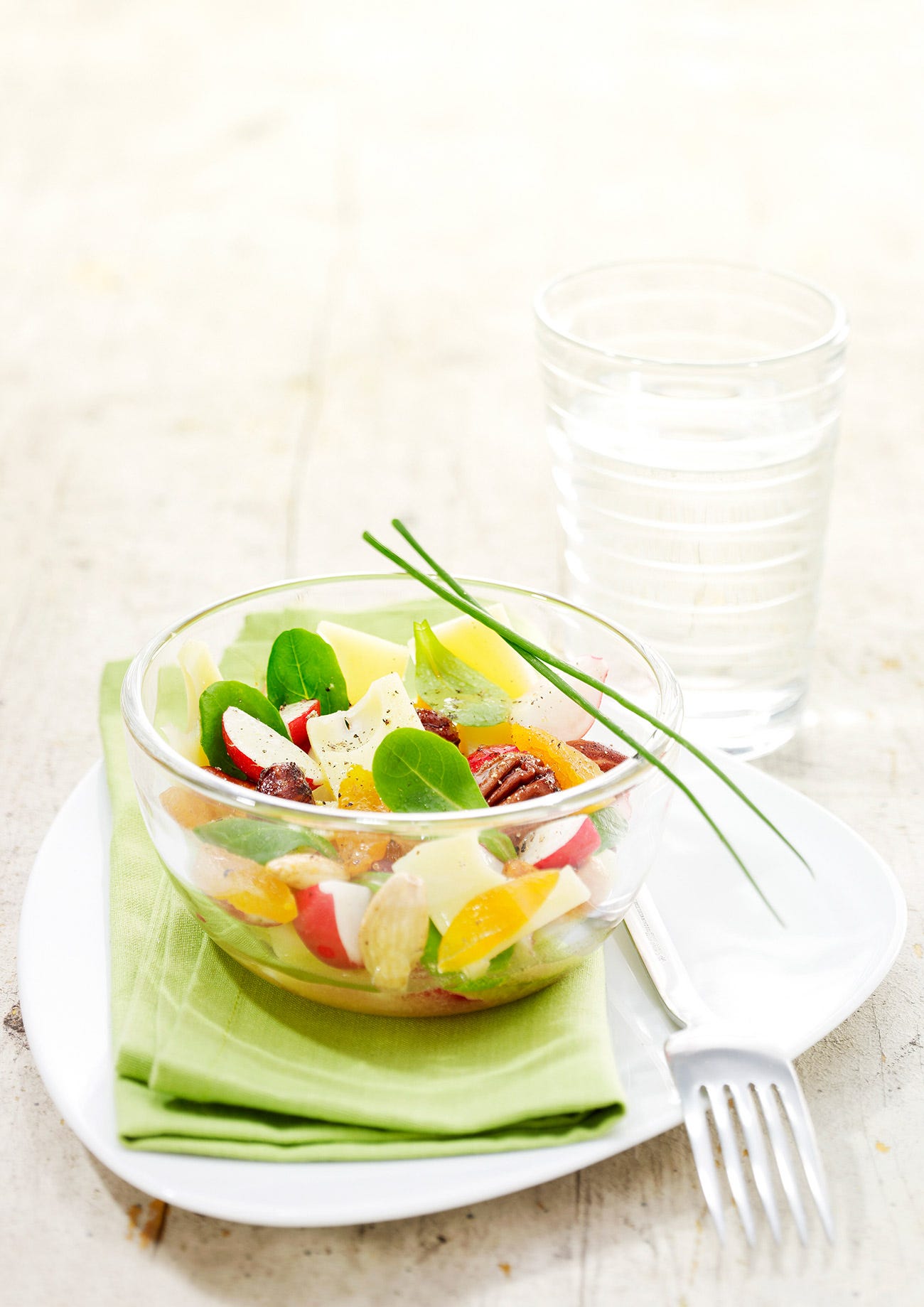 ensalada de frutos secos con queso