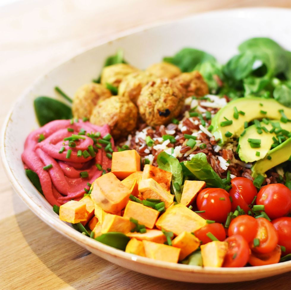 Dish, Food, Cuisine, Salad, Vegan nutrition, Ingredient, Vegetarian food, Garden salad, Fattoush, Vegetable, 