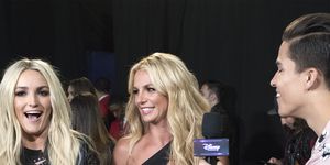 jamie lynn spears and britney spears at the 2017 radio disney music awards