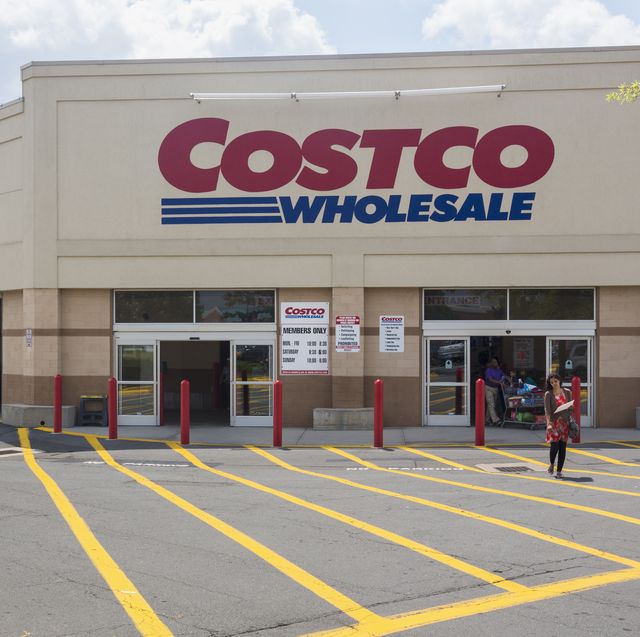 entrance to large costco warehouse superstore in manassas, virginia, usa
