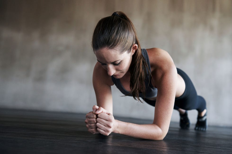 mujer entrenando
