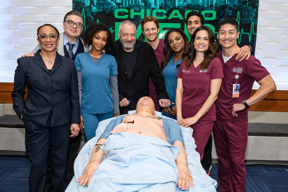 chicago med 100th episode cake cutting celebration