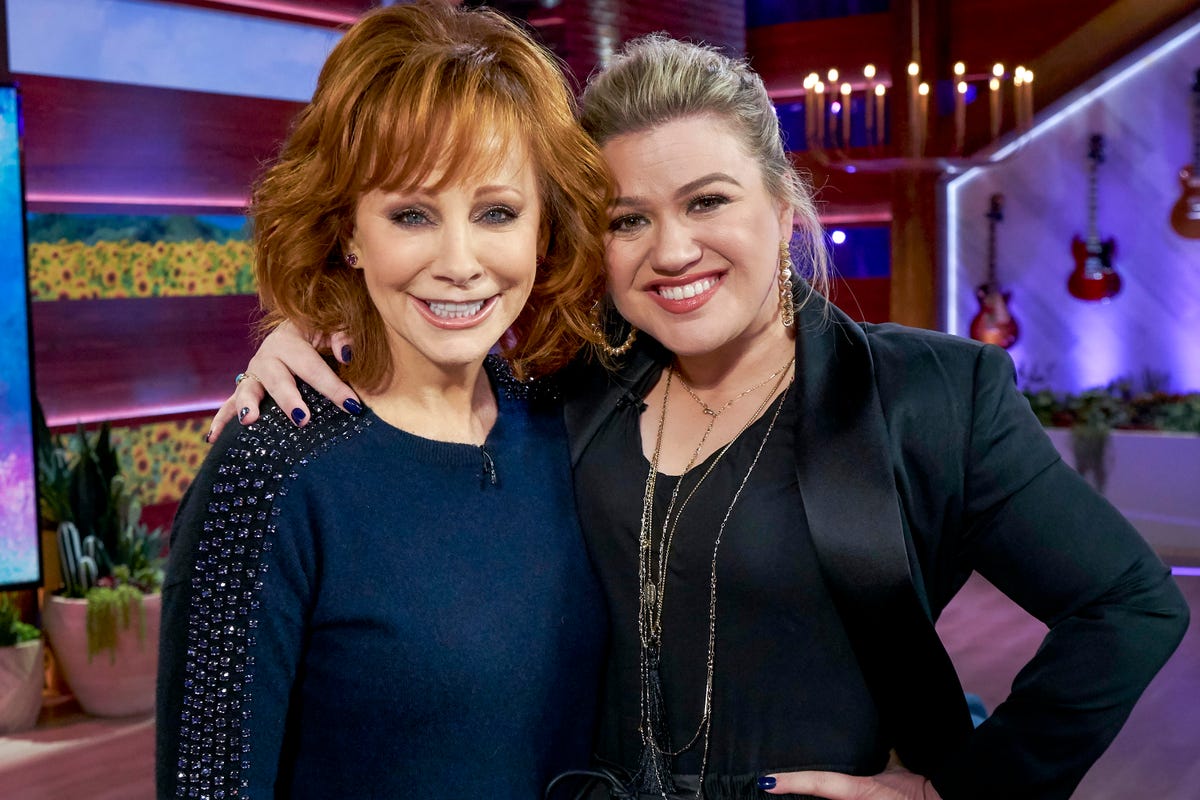 reba and kelly clarkson on the kelly clarkson show