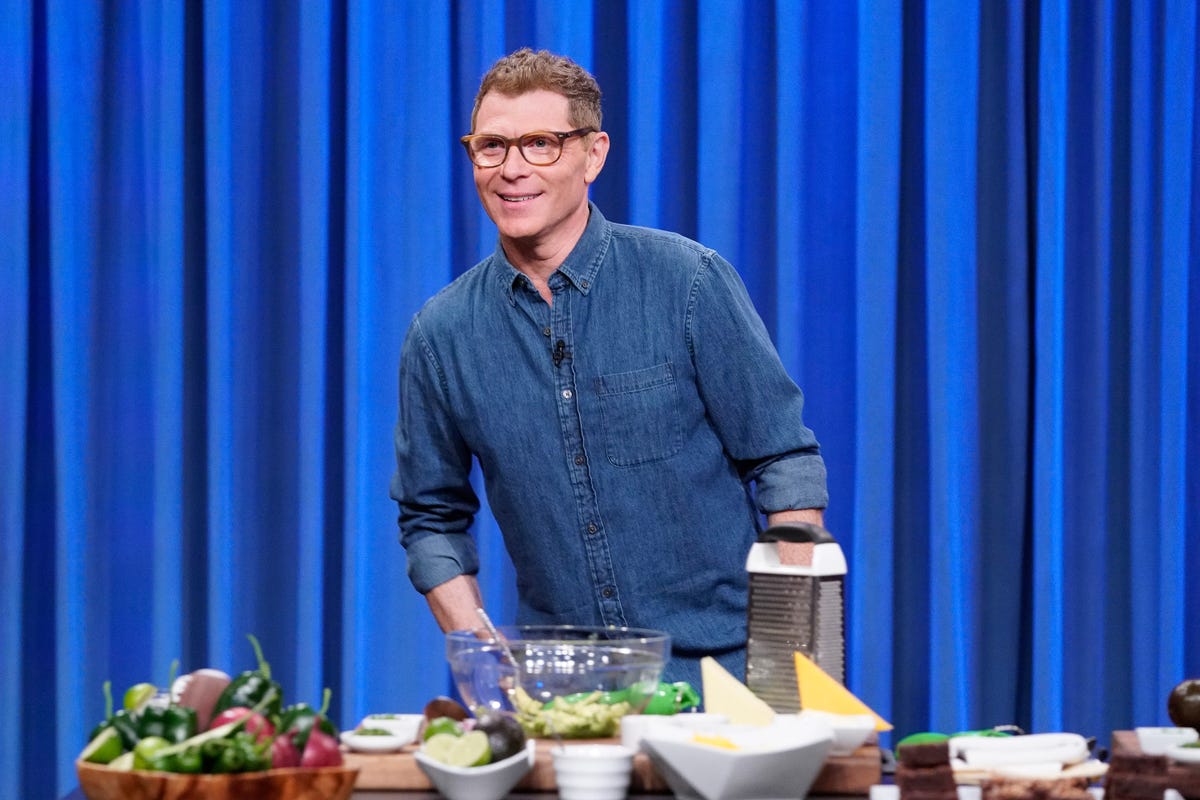 preview for Gordon Ramsay Vs. Bobby Flay: Whose Grilled Steak Is Better?