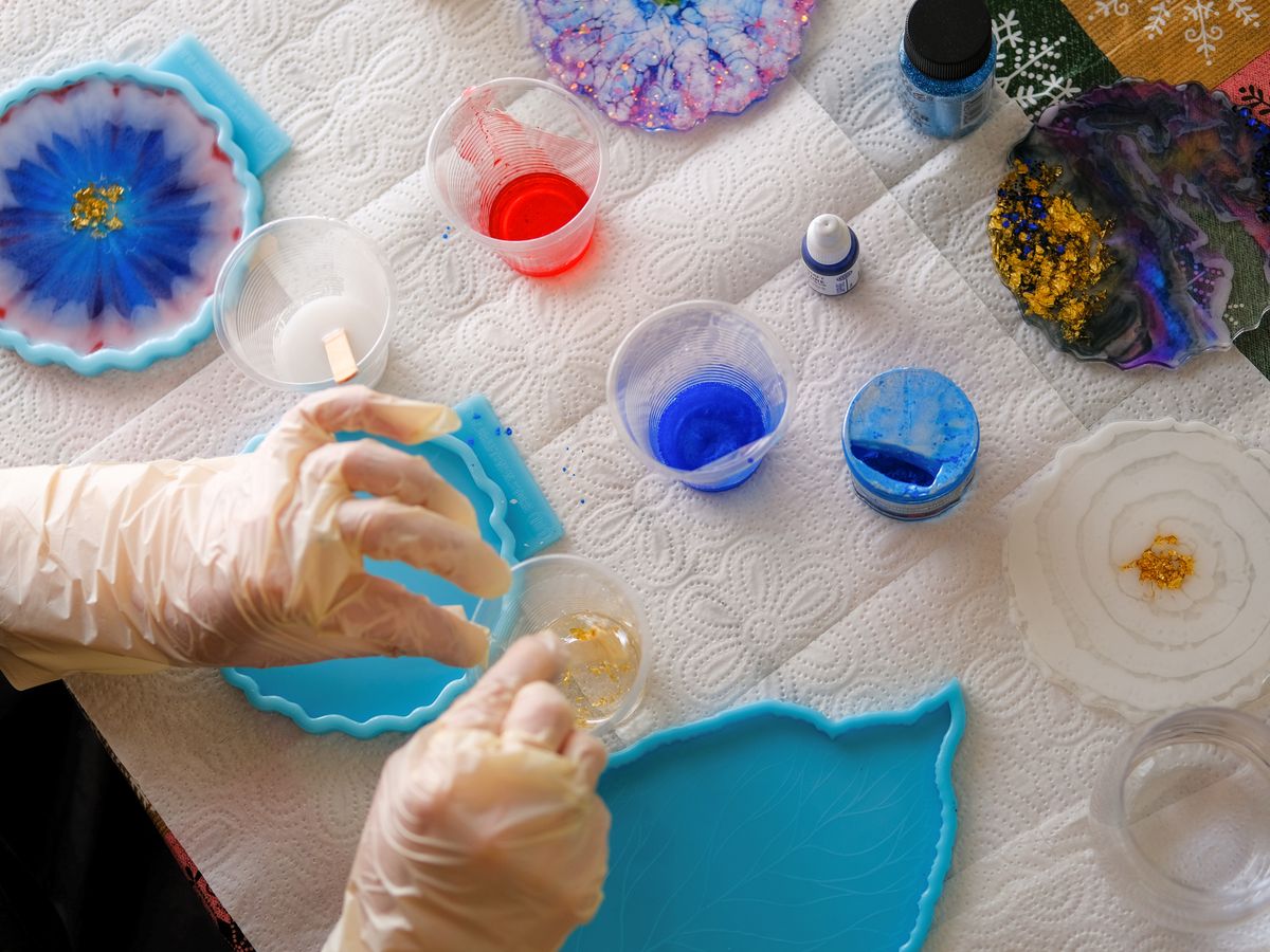 How to make resin art - Essential supplies for making epoxy resin art