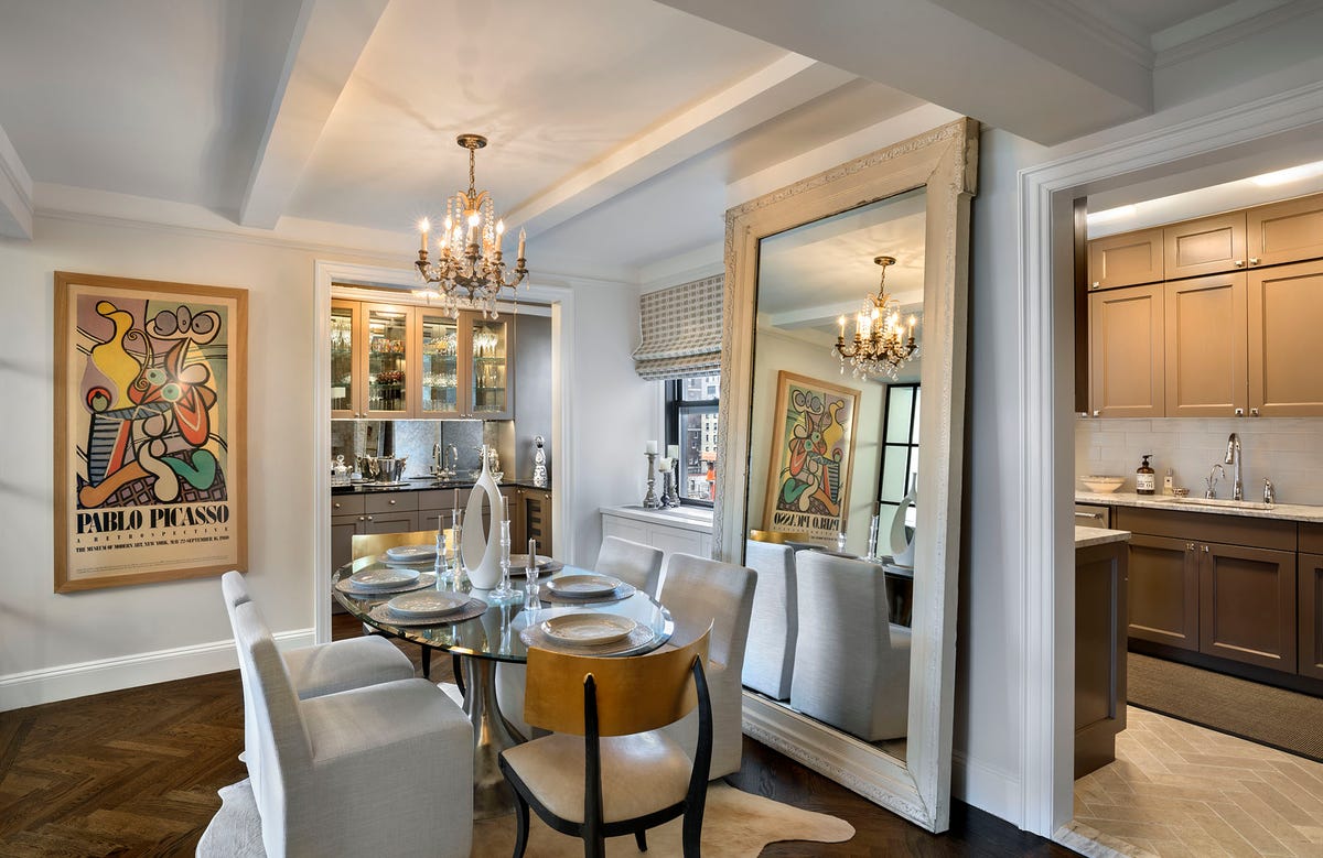 Inside a Chanel Fashion Executive's High-Glam Home - Gorgeous Home Tour  Photos