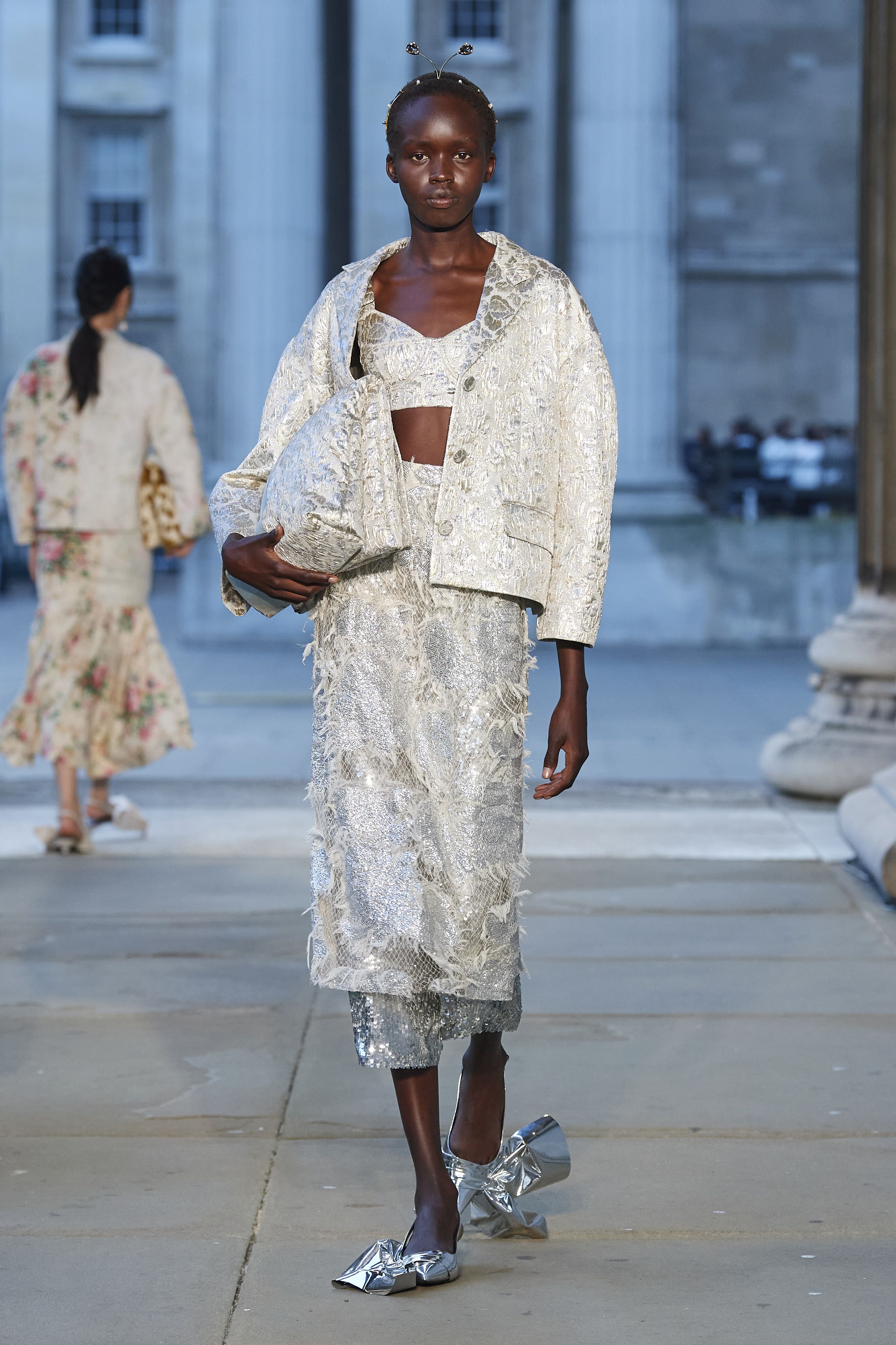 アーデム（ERDEM）2024春夏コレクション | ファッション | ELLE