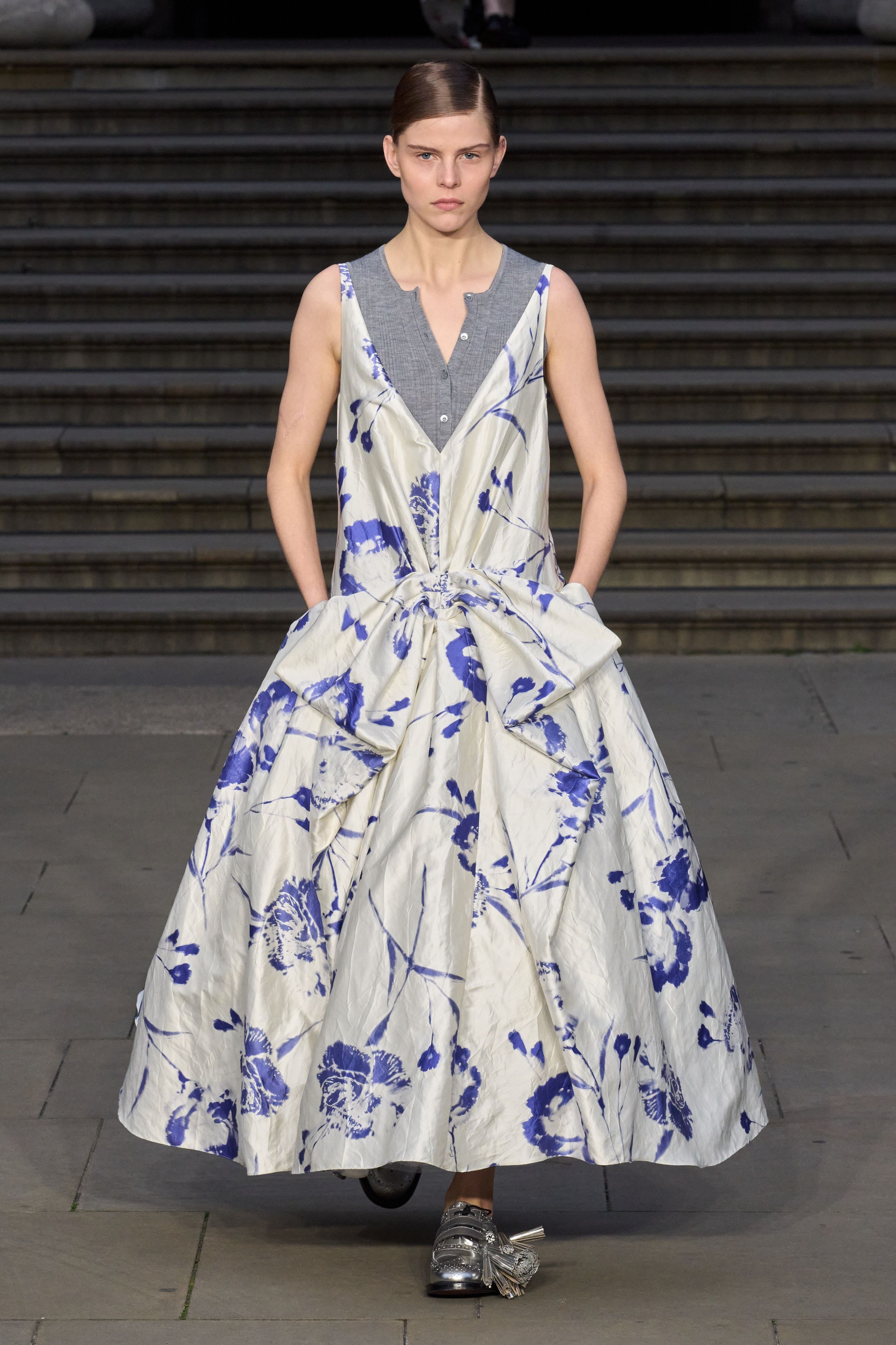 アーデム（ERDEM）」2025春夏コレクション | ファッション