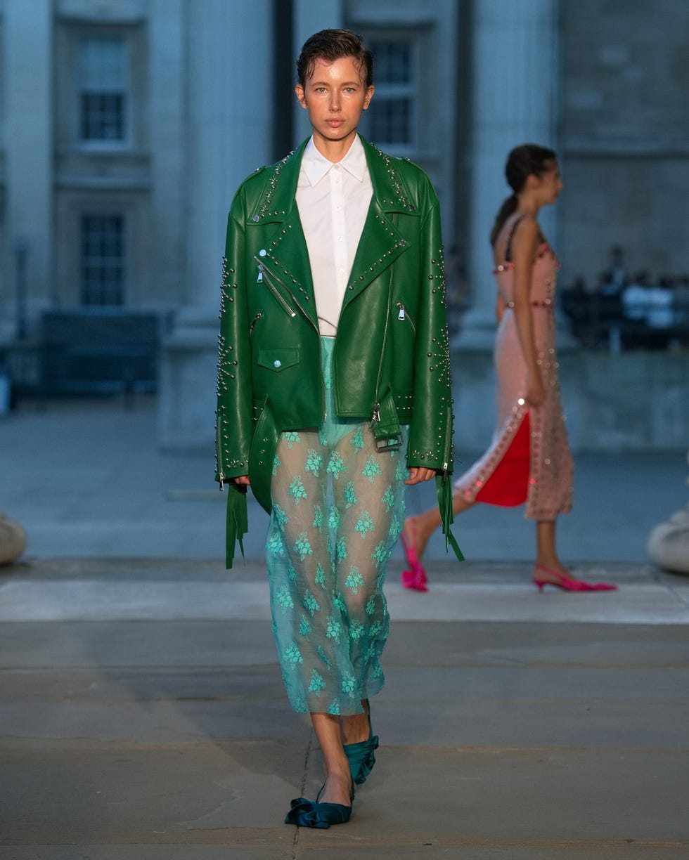 London Fashion Week Spring Summer 2022: See All The Best Looks – StyleCaster