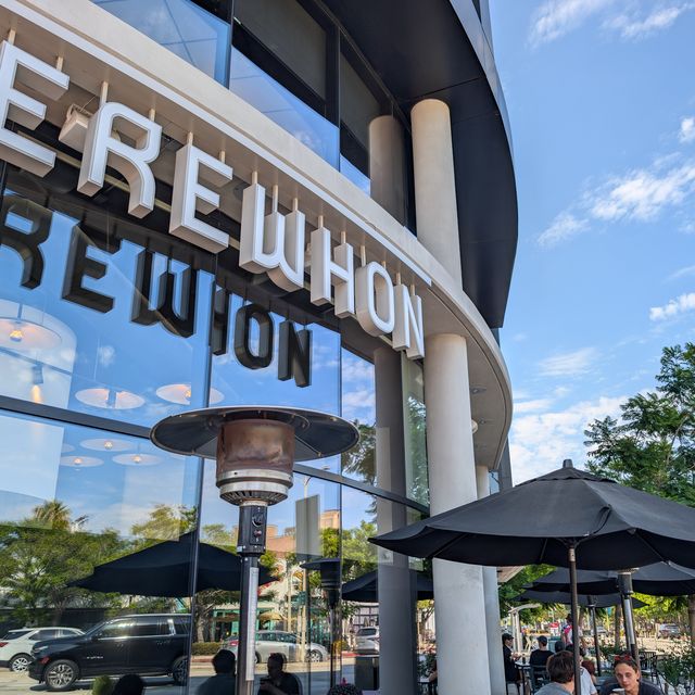erewhon grocery store in culver city, california